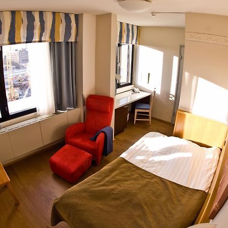 Finlandia Hotel Victoria Tampere Room photo